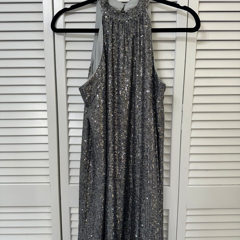 Gorgeous Loft Silver/Grey Sequin Dress – Size Small NWT